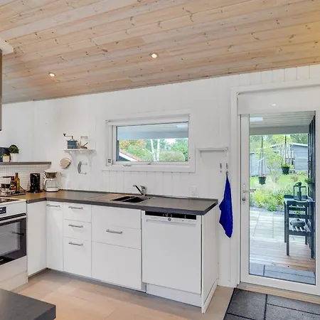 Almen - 400m From The Sea By Interhome * Hals